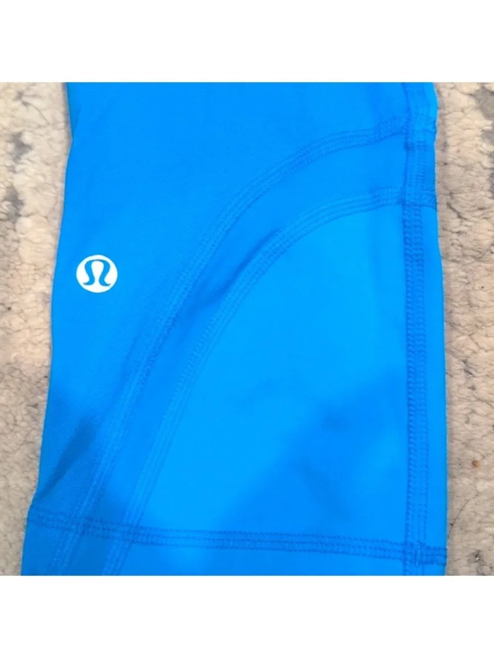 Lululemon Run: Inspire Crop II Beach Blanket Blue / Wee Are From Space Aquamari